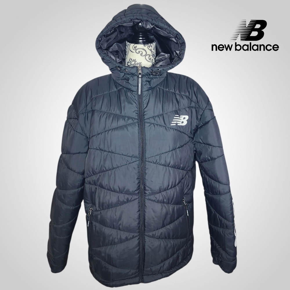 NEW BALANCE Black Hooded Puffer Jacket - Medium